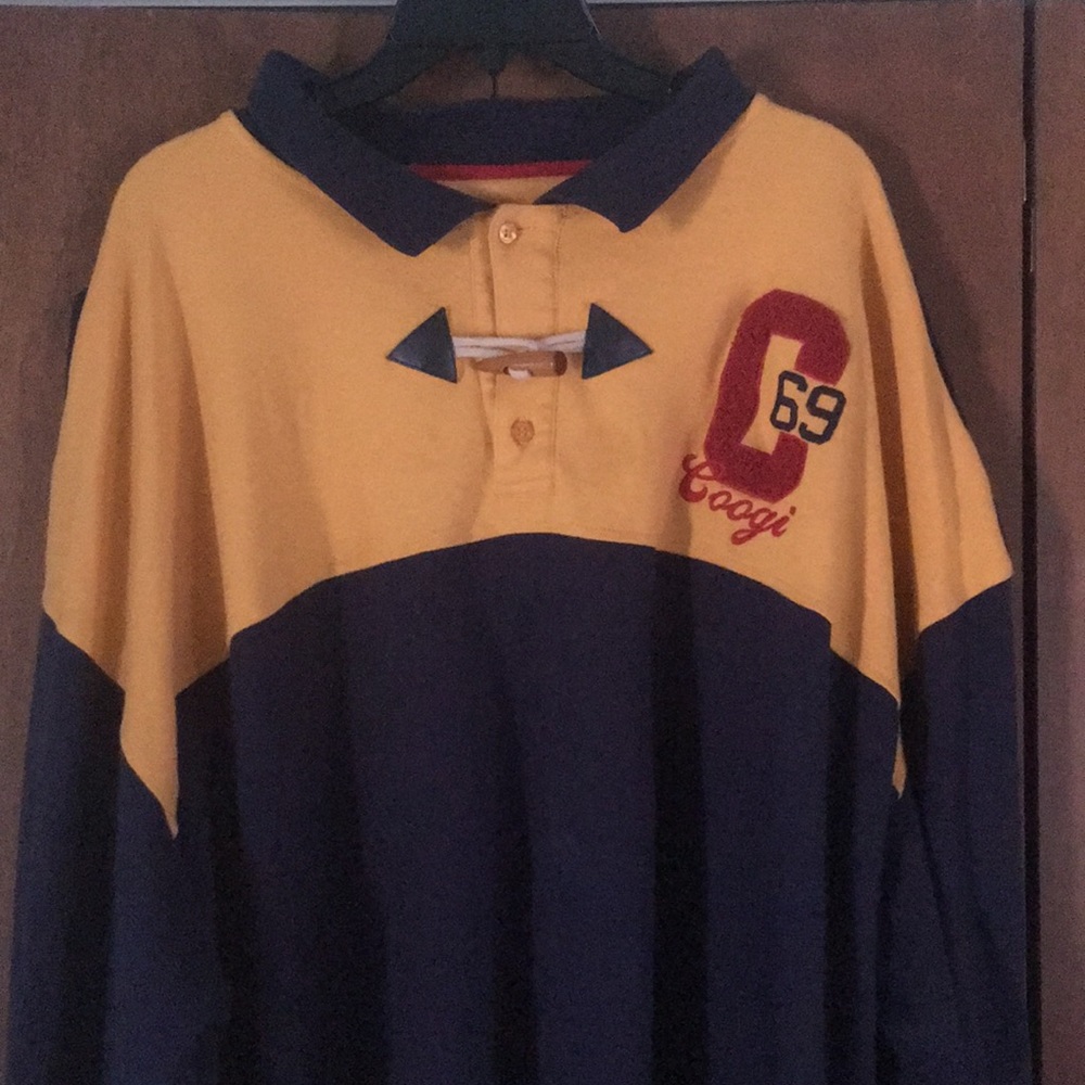 Coogi long sleeve wood buckle shirt